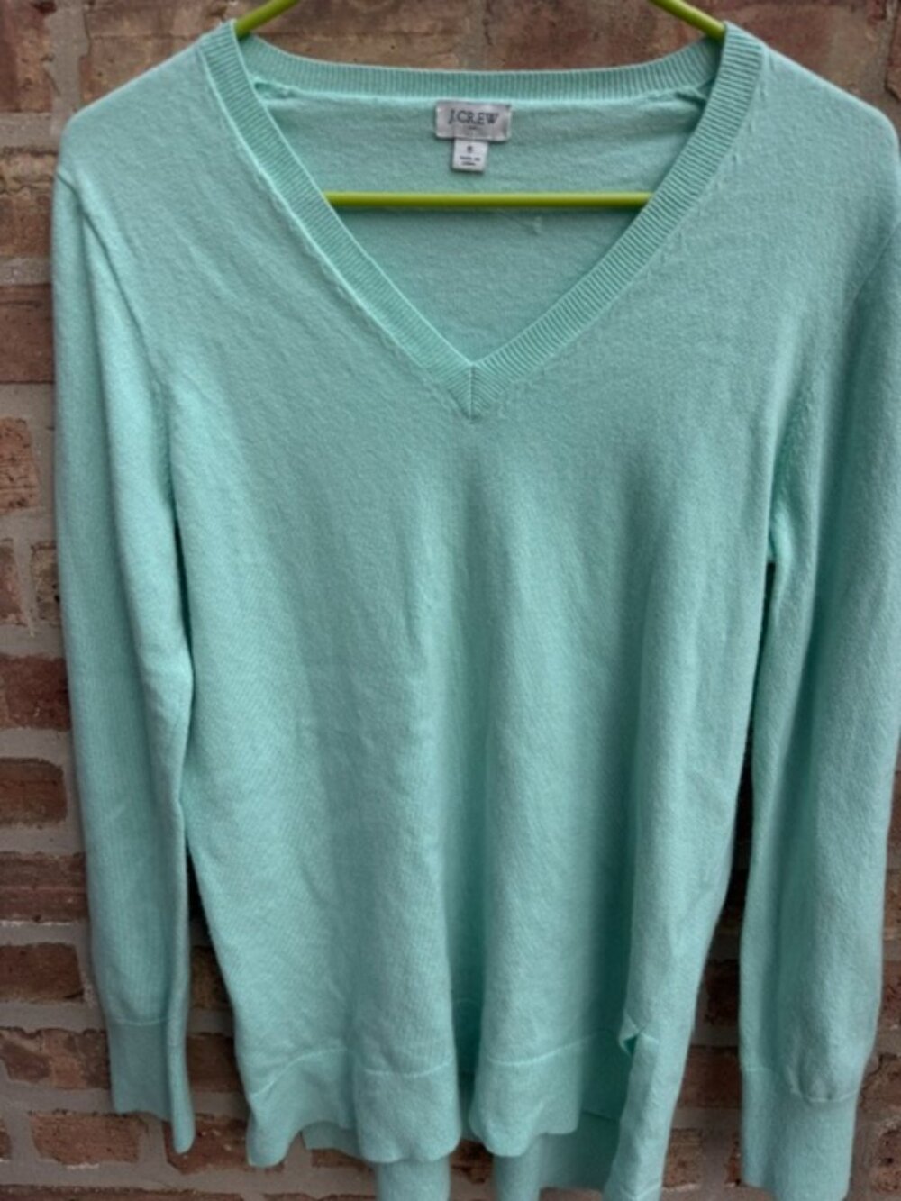 J.Crew light mint green V-neck sweater Size Small #preppy